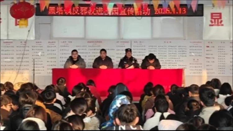 引导学生树立“知法、守法、用法”的法治观念