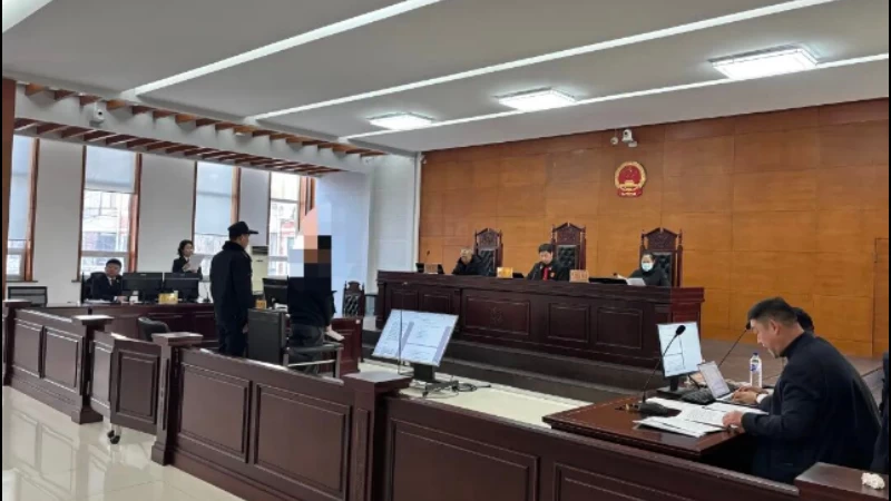 一堂“零距离”的警示教育课——吉林双阳法院公开审理一起职务犯罪案件