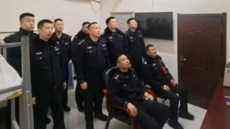 吉林长春南关公安组织全体民辅警观看《闪亮的名字——2025年最美基层民警发布仪式》
