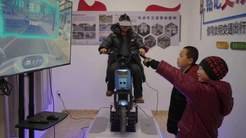 新疆布尔津县启用全新交通安全宣传驿站，VR体验室成亮点
