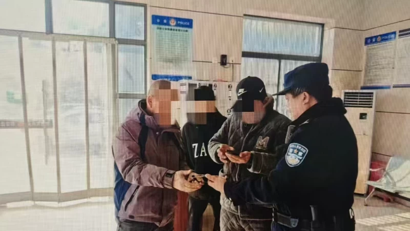 民警从情理、法理多角度进行调解