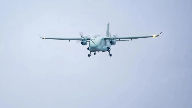 全球首款混合动力无人运输机首飞成功