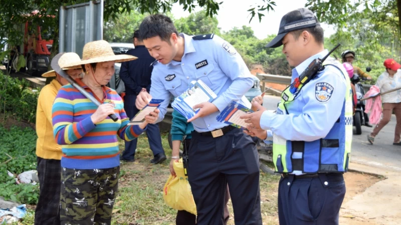 海南琼海交警积极构建多元化交通安全宣传新格局