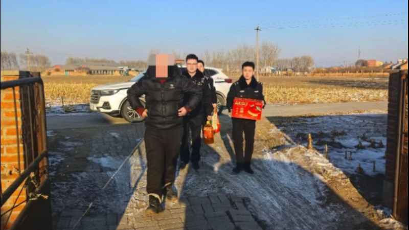 吉林扶余万发派出所：慰问困难群众 警民同心暖新春