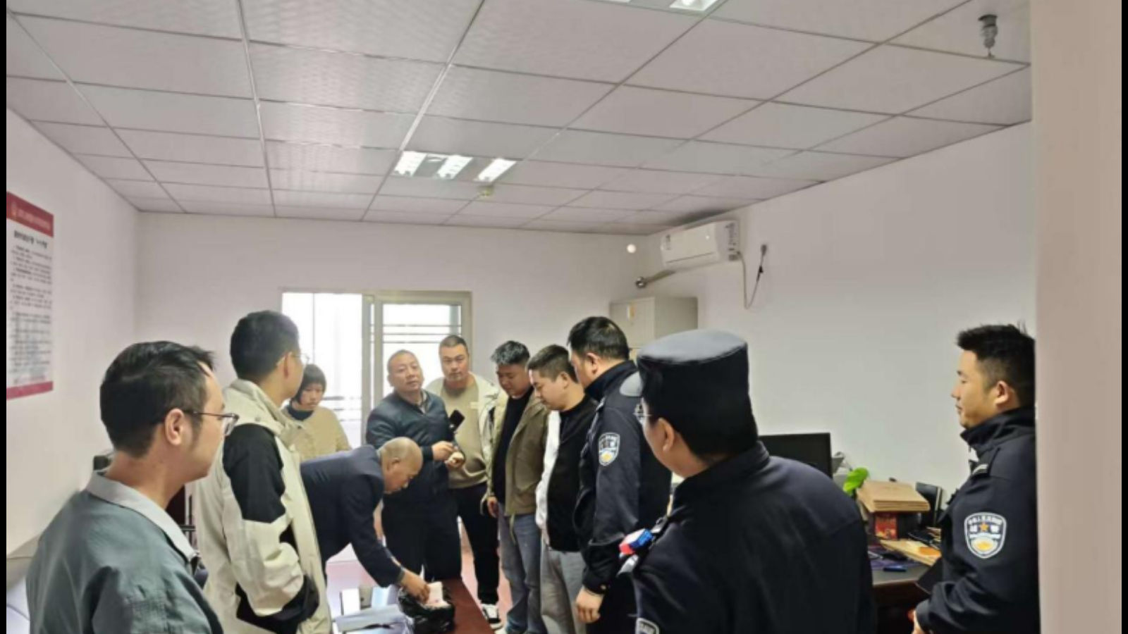 湖北恩施市七里坪街道办事处：织密“三线”平安网，绘就“四无”新“枫”景