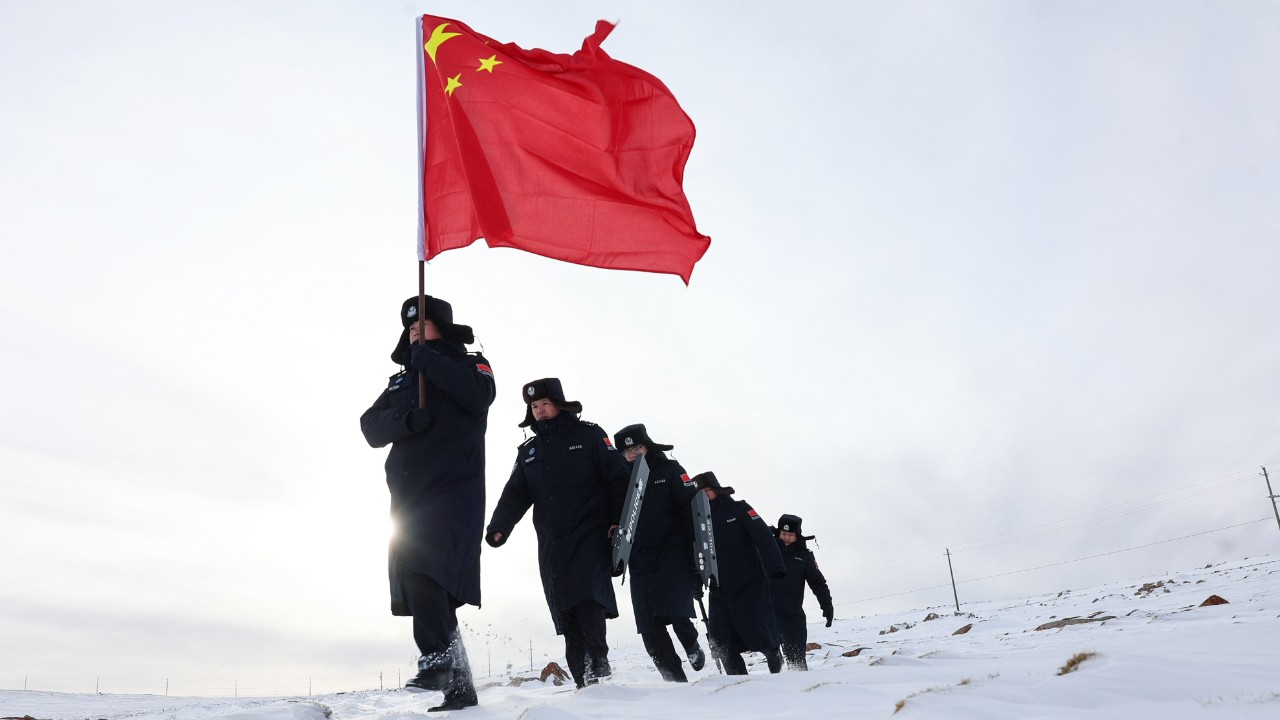 踏雪巡边迎新春