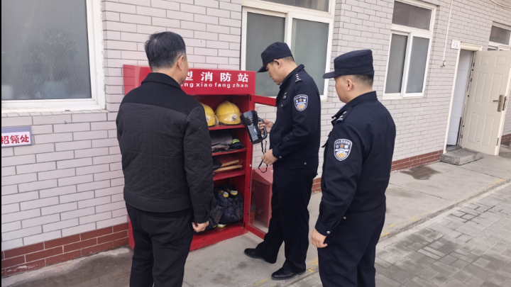 银川市兴庆区永康社区强化校园周边整治 筑牢未成年人保护防线