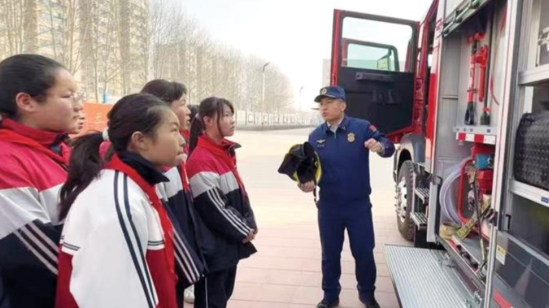 中卫九中1500余名师生2分45秒安全“脱险”