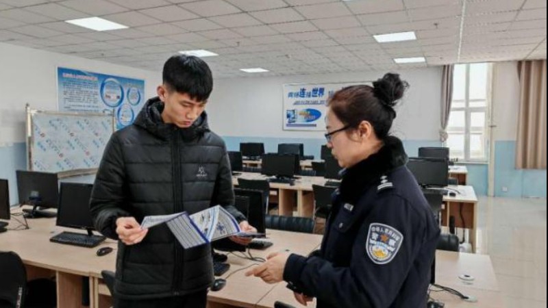巾帼护航网安，芳华绽放警营——内蒙古乌兰察布市网安部门开展“三八”节网络安全宣传活动
