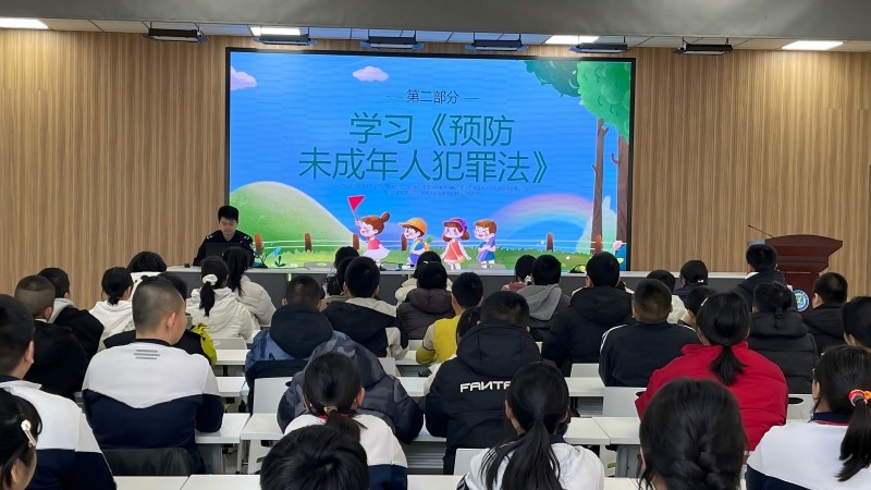 新疆生产建设兵团第七师胡杨河市一二八团司法所开展“开学第一课”法治讲座