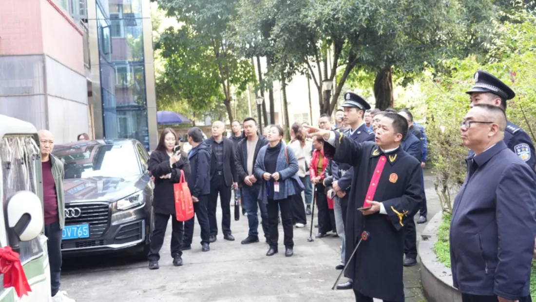 勘实情 明法理 解民忧——江安法院公开审理一起老旧小区加装电梯纠纷案