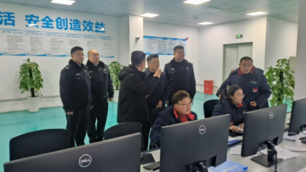 四川遂宁公安“项目警长制”靠前发力 护航重点企业项目节后复工复产