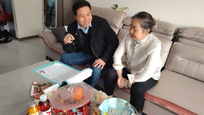 新疆生产建设兵团第七师胡杨河市天北新区司法所：服务暖居民 节日情更浓