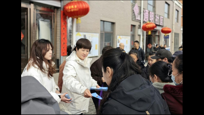 吉林省白山市司法局开展“春暖农民工”普法宣传活动