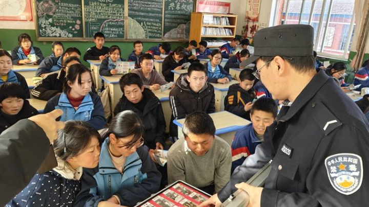 西吉县禁毒宣传为青春护航