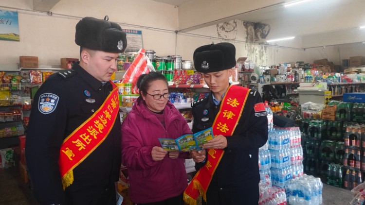 两会精神进边境 警民同心护安宁