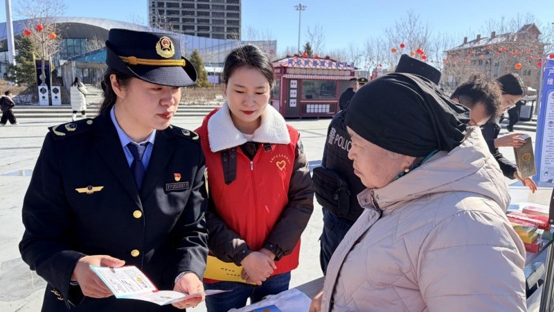 新疆霍尔果斯市市场监督管理局：法治护航 “典”亮市场