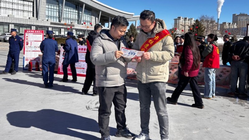 新疆霍尔果斯市卡拉苏司法所：边境普法护权益 诚信经营促和谐