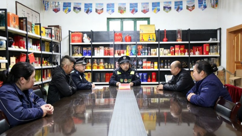 新疆巩留县法学会联合巩留县公安局织密防电信诈骗保护网