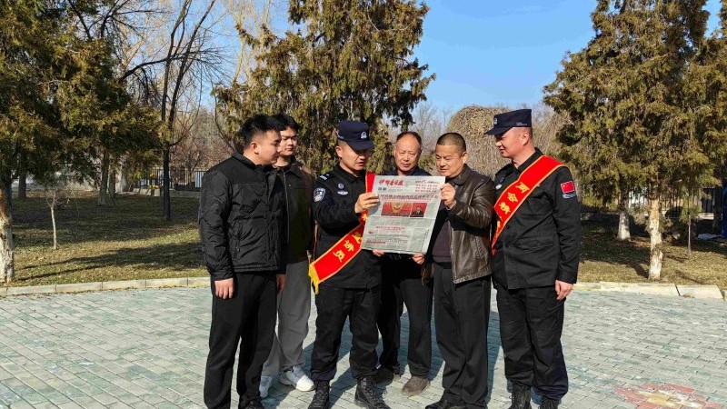 新疆伊犁边境管理支队小麻扎边境派出所：将全国两会精神宣讲到“最后一公里”