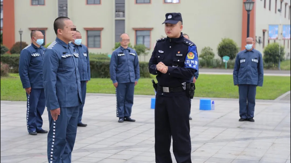 以路为媒 向心而行