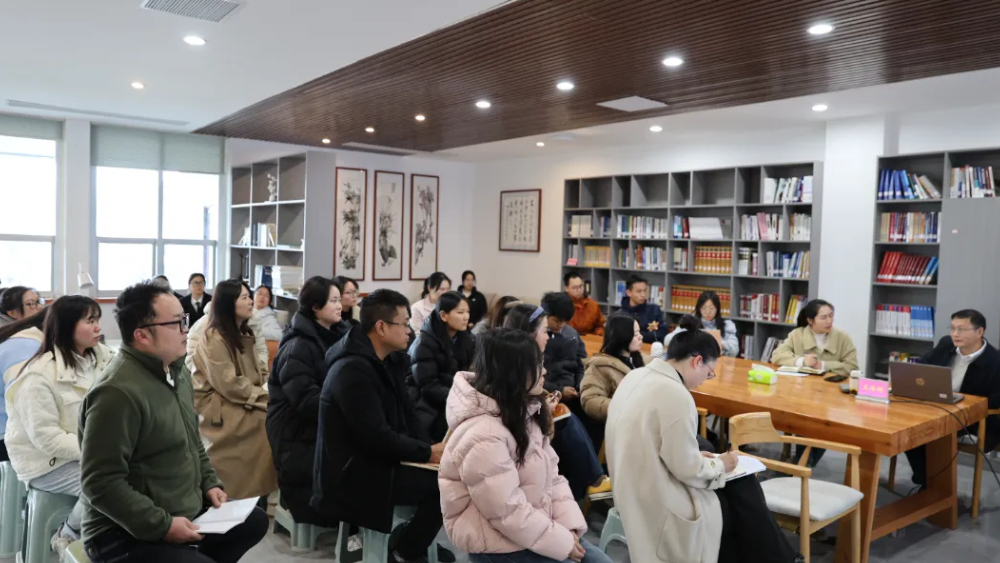 赋能增效｜西南财经大学王伦刚教授走进梓潼法院，深度解锁调研论文写作密码