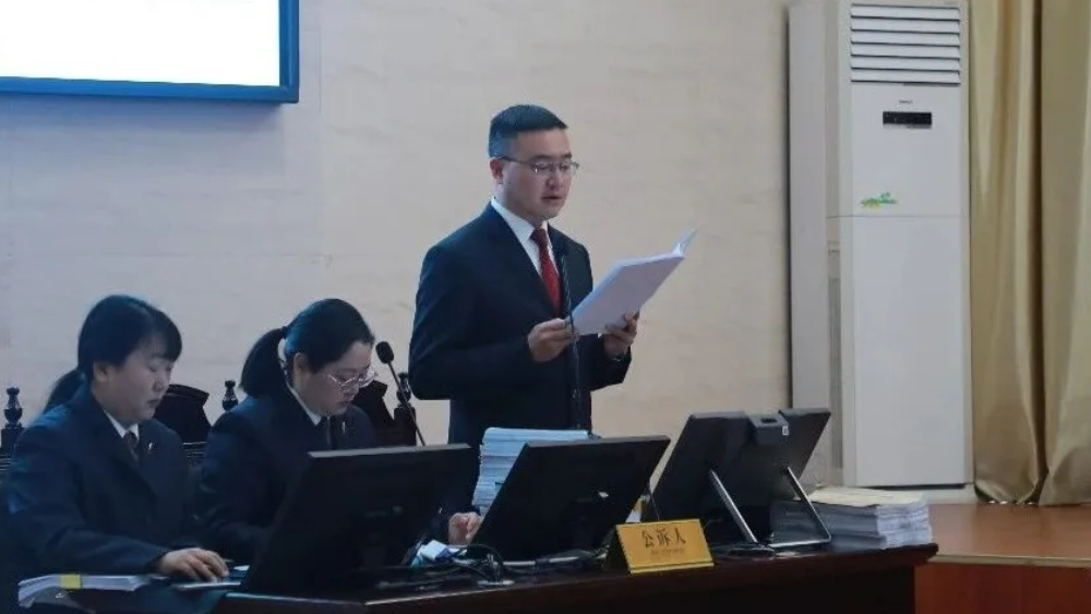 法检“两长”同庭履职 带头办案彰显司法担当