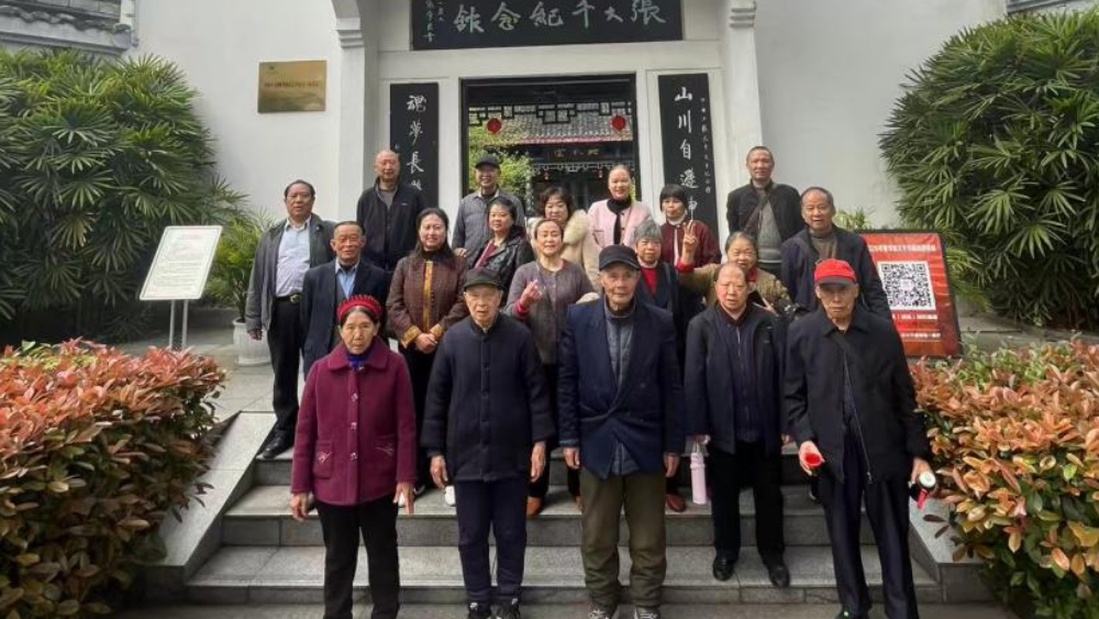 传承红色基因 赓续精神血脉——内江东兴区顺河镇退休党支部开展红色教育实践活动