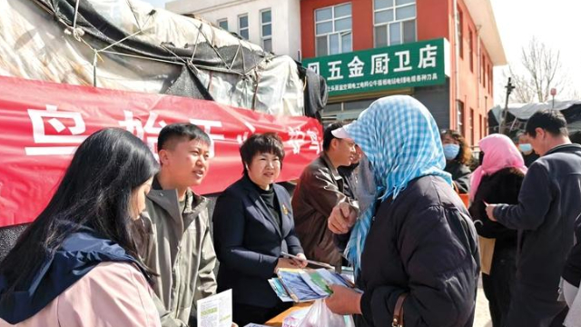 石嘴山市实现317个村（社区）法律顾问全覆盖