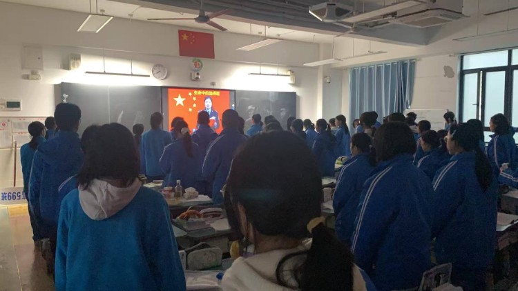 这场药物滥用科普课，为青春点亮守护之光