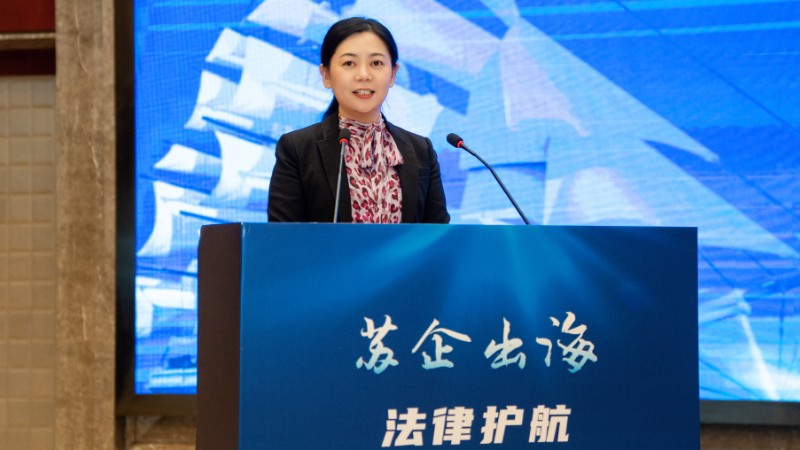 潘虹：以法为炬，照亮为民之路