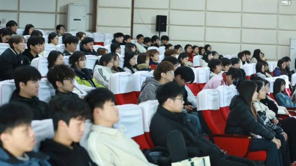 巡回审判 | 把法庭搬进校园，把法治种进心田