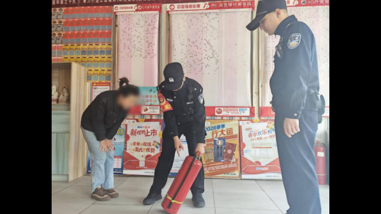 吉林双辽公安柳条派出所开展春季消防安全专项行动