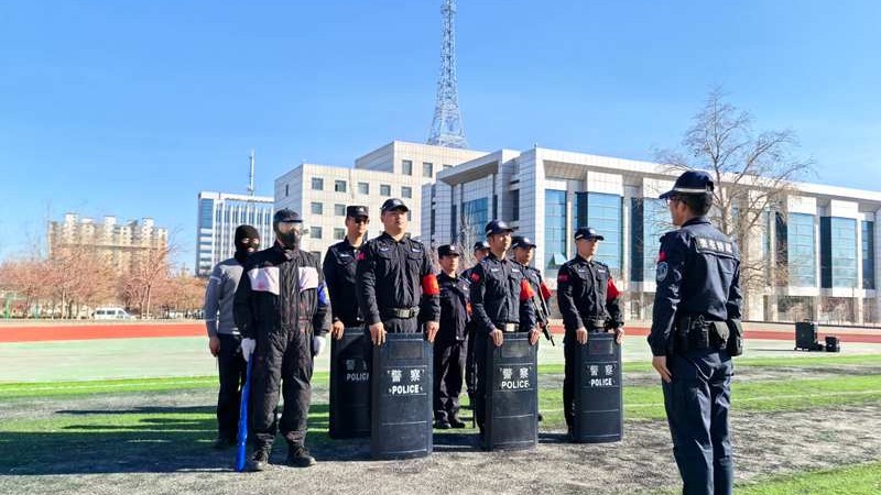 新疆奎屯市公安局特警实战练兵锻造新质战斗力
