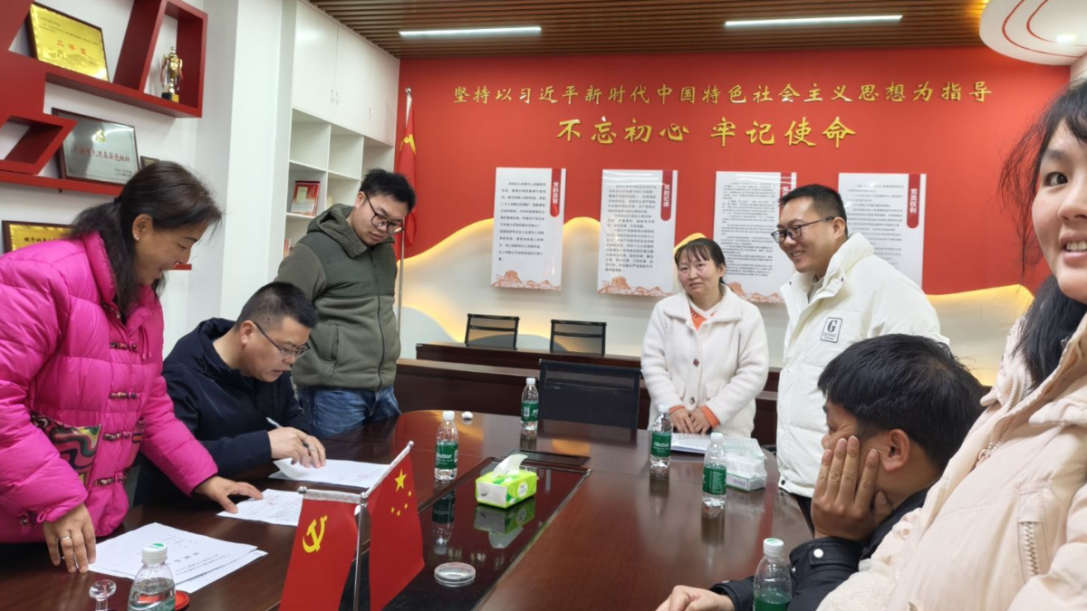 广安市广安区司法局：“李凤君个人调解工作室”温情化解校园意外