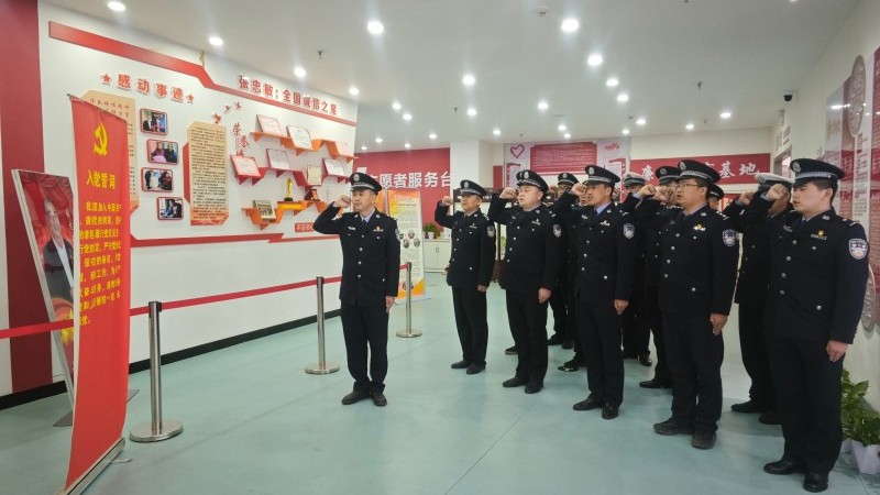 新疆新源县公安局别斯托别乡派出所：兵地警务手牵手 协同共治促发展