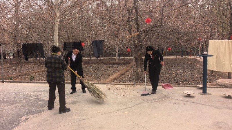 新疆伽师县人民法院：情暖敬老院 初心践使命