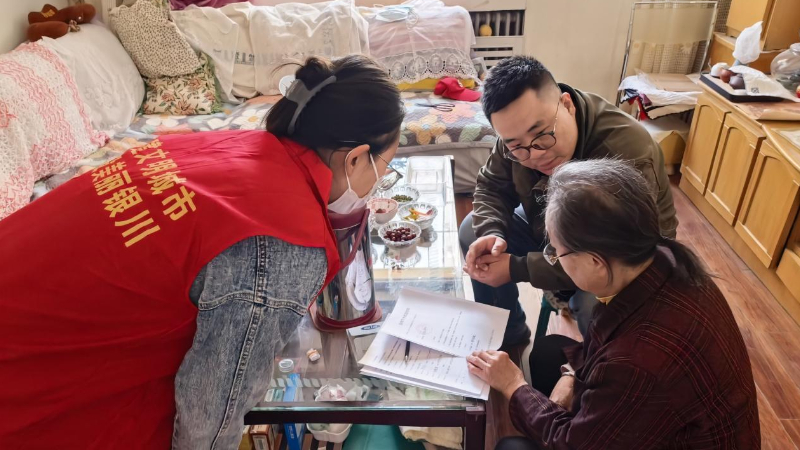 银川市兴庆区游乐社区：增设充电桩解民忧 疏通下水管暖民心