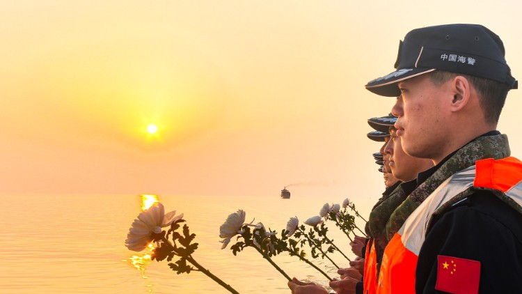 清风寄哀思 英魂照海疆