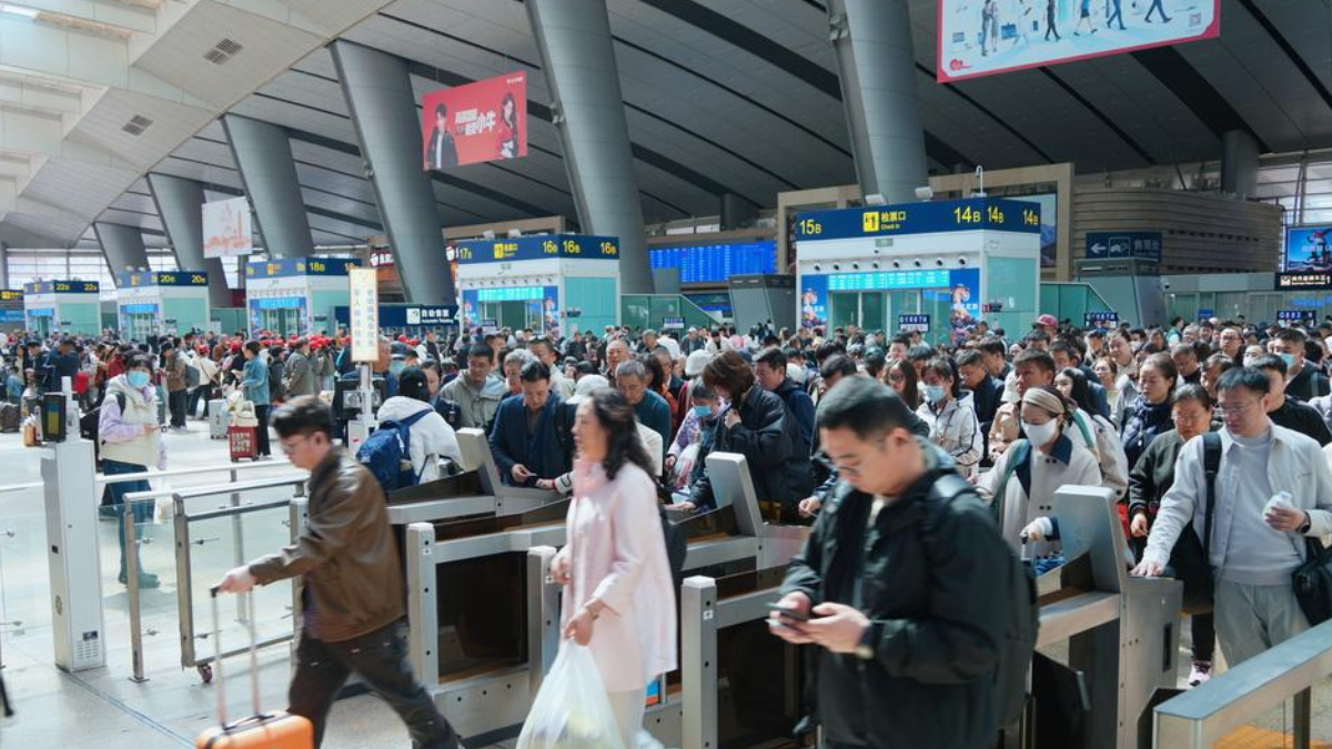 清明假期运输明日启动 北京南站预计发送旅客104.6万人次