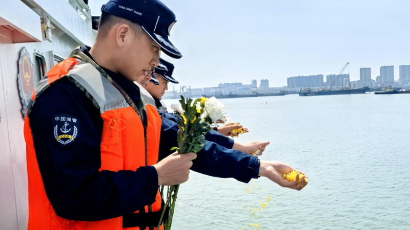 碧海祭忠魂 忠诚护海疆