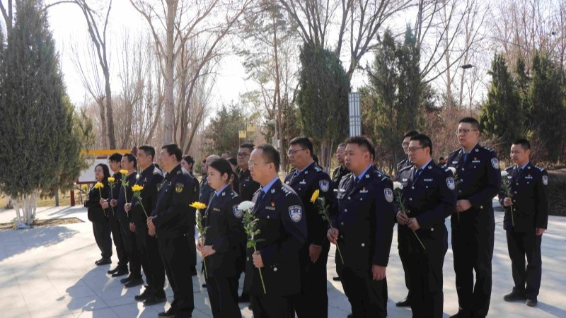 新疆奎屯市公安局禁毒大队：缅怀禁毒先驱林则徐 筑牢全民防毒长城