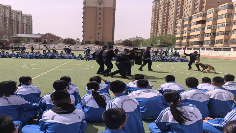中卫市沙坡头区阳光社区：反恐防暴进校园 警医联动筑防线