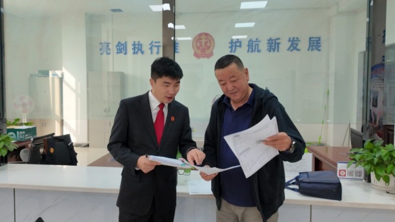 鄂博情牵边疆月 司法心暖博乐春——记湖北武汉汉阳区人民法院援疆法官庄凯