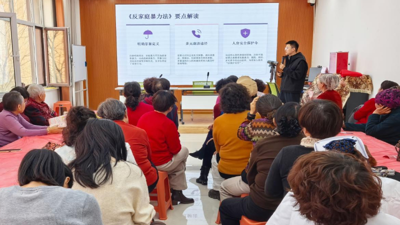吴忠市利通区正源社区：律师释法解难题 法盾守护她力量
