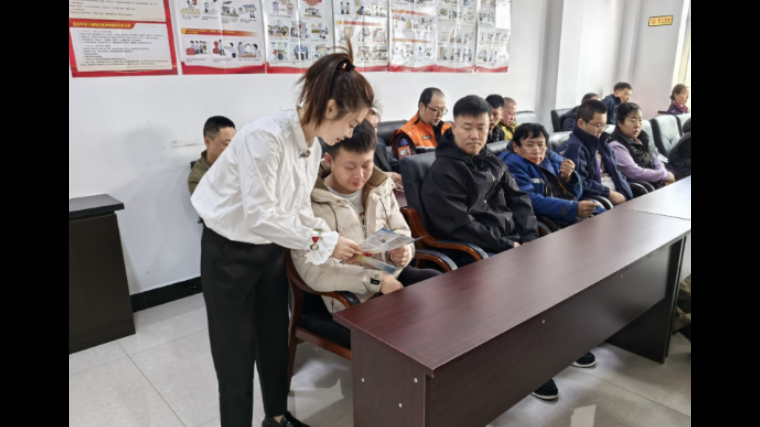 吉林省珲春市司法局开展“4·15”国家安全教育日普法宣传活动