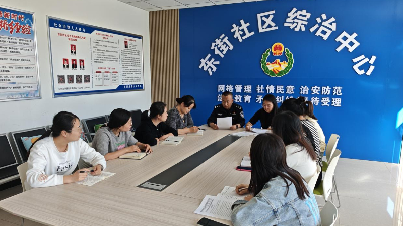 青铜峡市东街社区：警社联动聚合力 多元调解促和谐