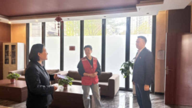 银川市兴庆区丽景街玺悦社区：释法说理解心结 巧调纠纷促和谐