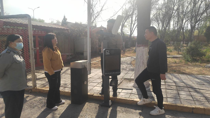 银川市西夏区伊地社区：校地共建破解停车乱象，党建引领规范社区秩序