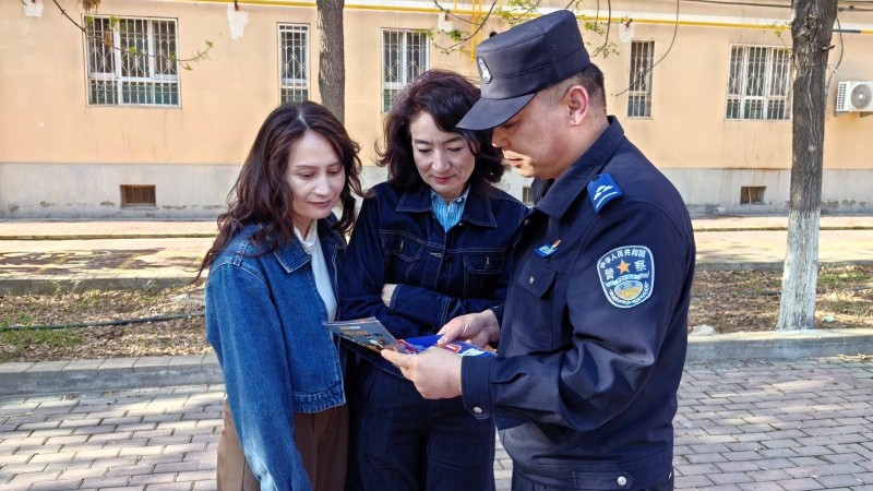 新疆奎屯市公安局：温情守护出行路 用心筑牢安全线